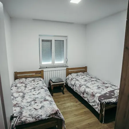 וילה Zvezdara Stanovi