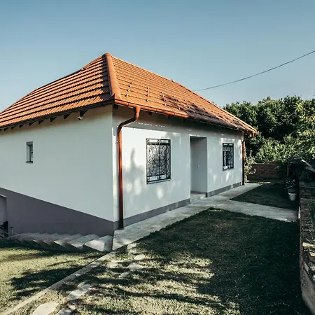 וילה Zvezdara Stanovi